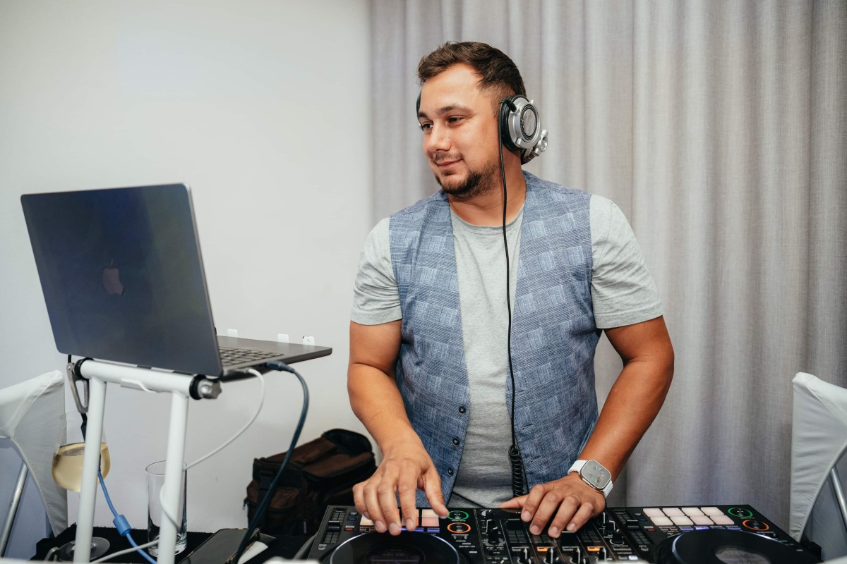 DJ The-B